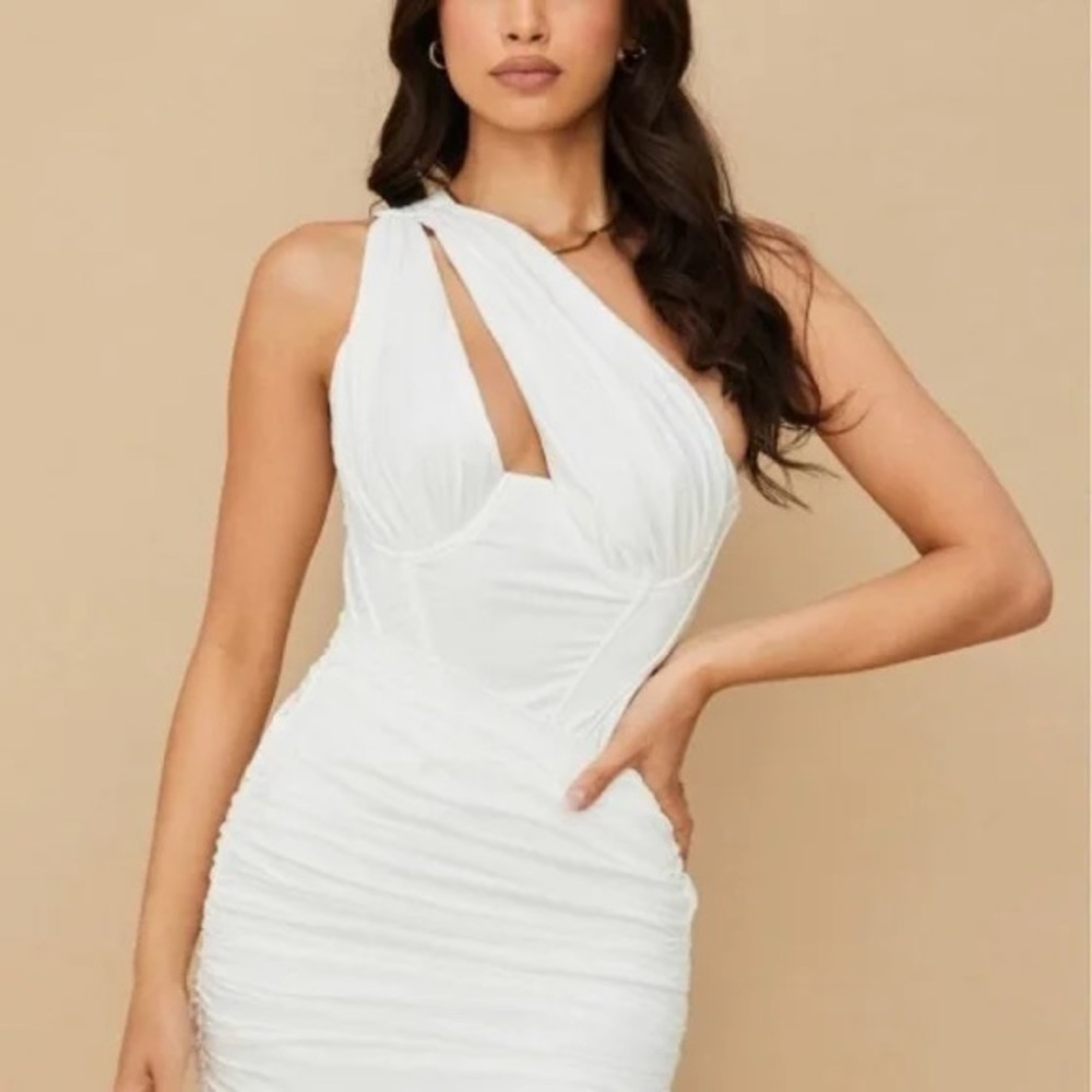 🤍🎉 HOUSE OF CB Clementine White Mini Corset Shoulder Dress Size Large